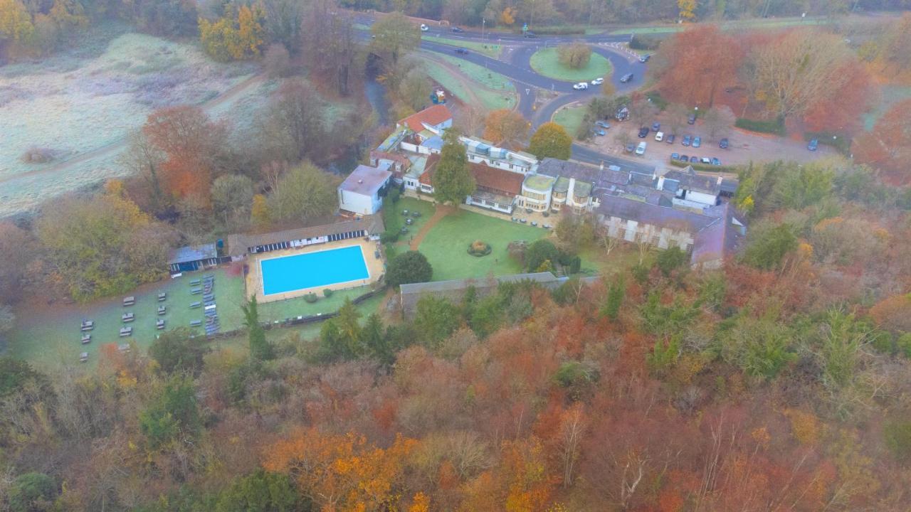 Mercure Box Hill Burford Bridge Hotel Dorking Exterior photo